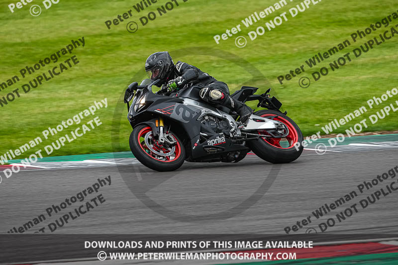 donington no limits trackday;donington park photographs;donington trackday photographs;estoril;event digital images;motorbikes;no limits;no limits trackdays;peter wileman photography;portugal;trackday;trackday digital images;trackday photos